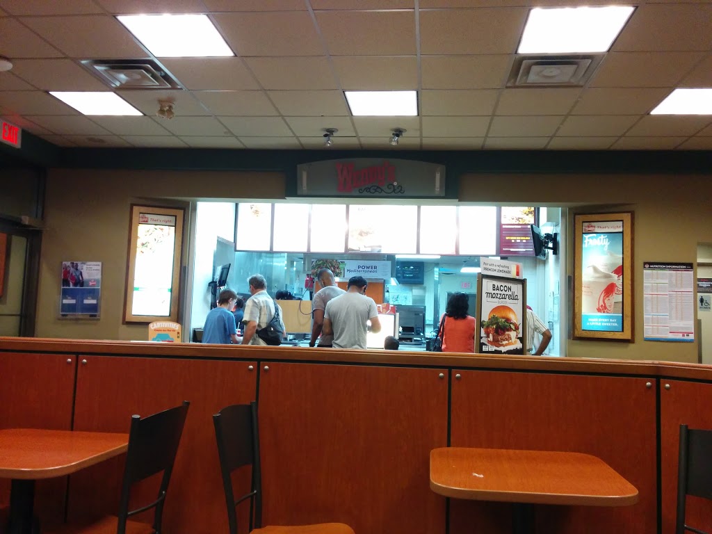 Wendys | 5250 Dundas St W, Etobicoke, ON M9B 1A9, Canada | Phone: (416) 234-8666