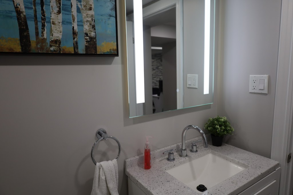Bankroll Studios | 118 Ice Palace Cres, Oshawa, ON L1L 0G9, Canada | Phone: (647) 696-0282