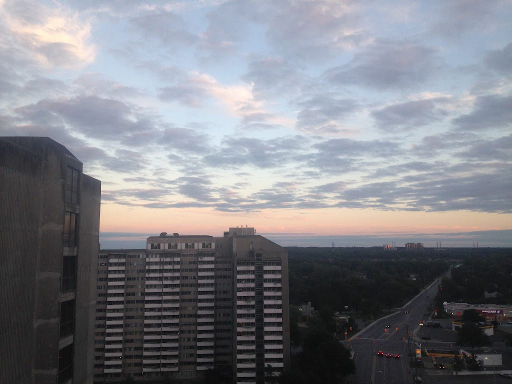 Prince Of Wales Complex | 1401 Prince of Wales Dr, Ottawa, ON K2C 3J8, Canada | Phone: (613) 224-6059