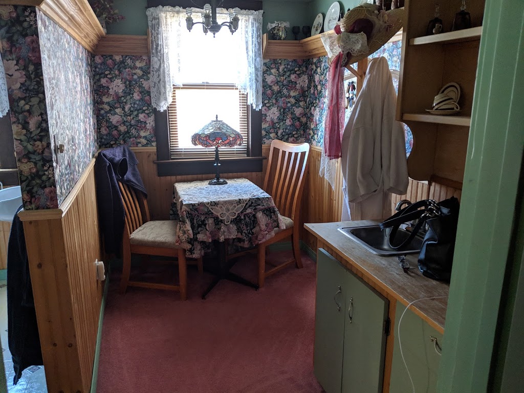 St. Ann Ranch Country Inn | 331062 Range Rd 234A, Trochu, AB T0M 2C0, Canada | Phone: (403) 442-3924