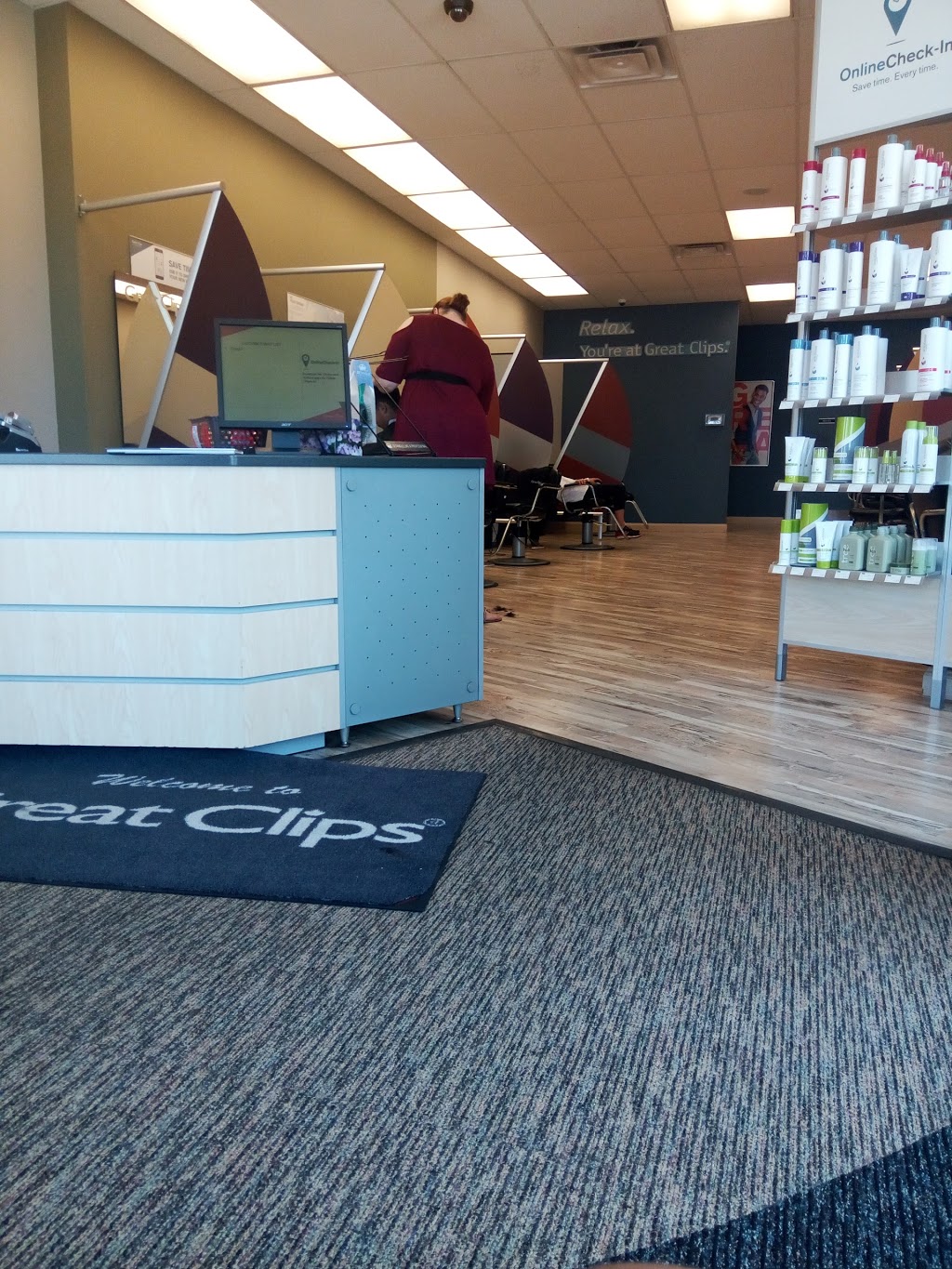 Great Clips | 3920 Brock St N Ste 9, Whitby, ON L1R 3E1, Canada | Phone: (905) 493-9111