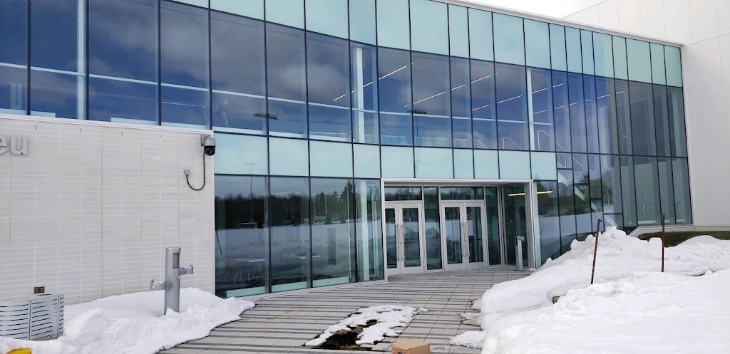 Centre sportif Claude-Beaulieu | 725 Rue Ouimet, Saint-Jérôme, QC J7Z 6B4, Canada | Phone: (450) 432-0600