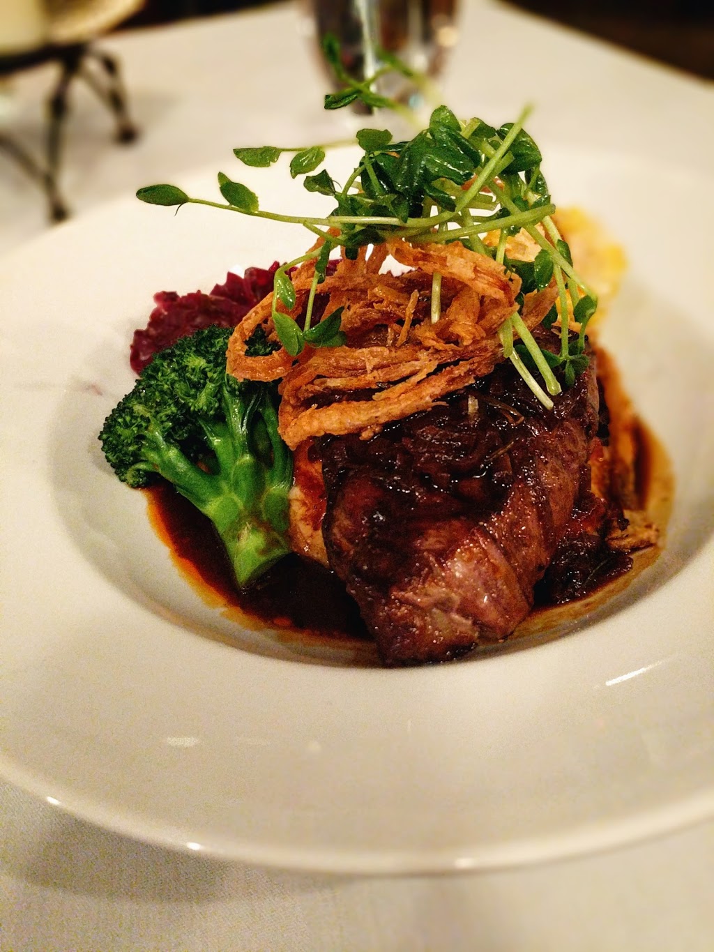 Memories Restaurant & Bar | 19 Keith Ave, Collingwood, ON L9Y 5B4, Canada | Phone: (705) 445-6600 ext. 565