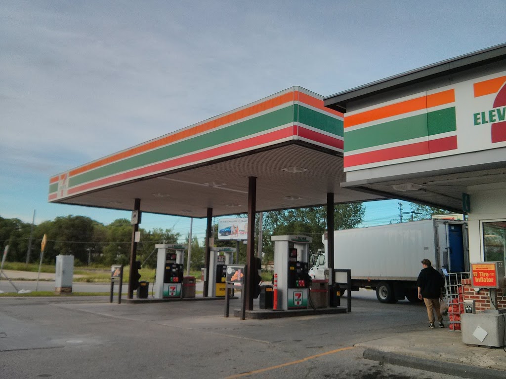 7-Eleven | 920 Archibald St, Winnipeg, MB R2J 0Z1, Canada | Phone: (204) 985-0113