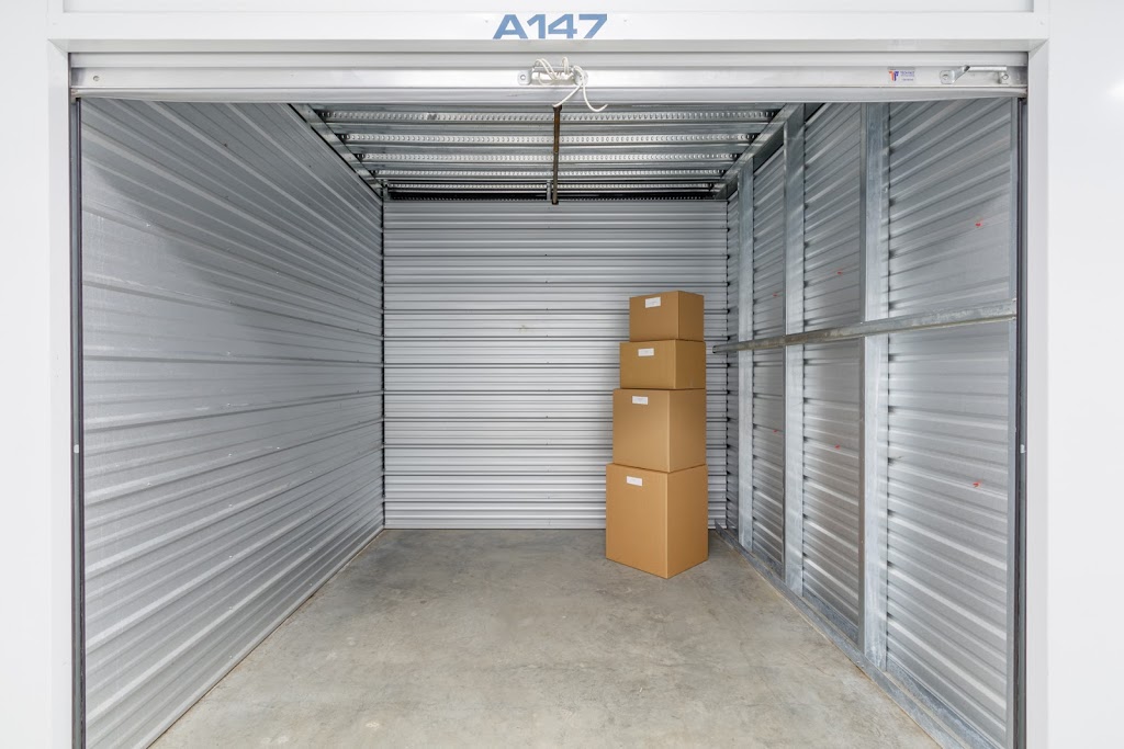 Supreme Self Storage | 40 Maki Rd, Nanaimo, BC V9R 6Z9, Canada | Phone: (250) 755-3033