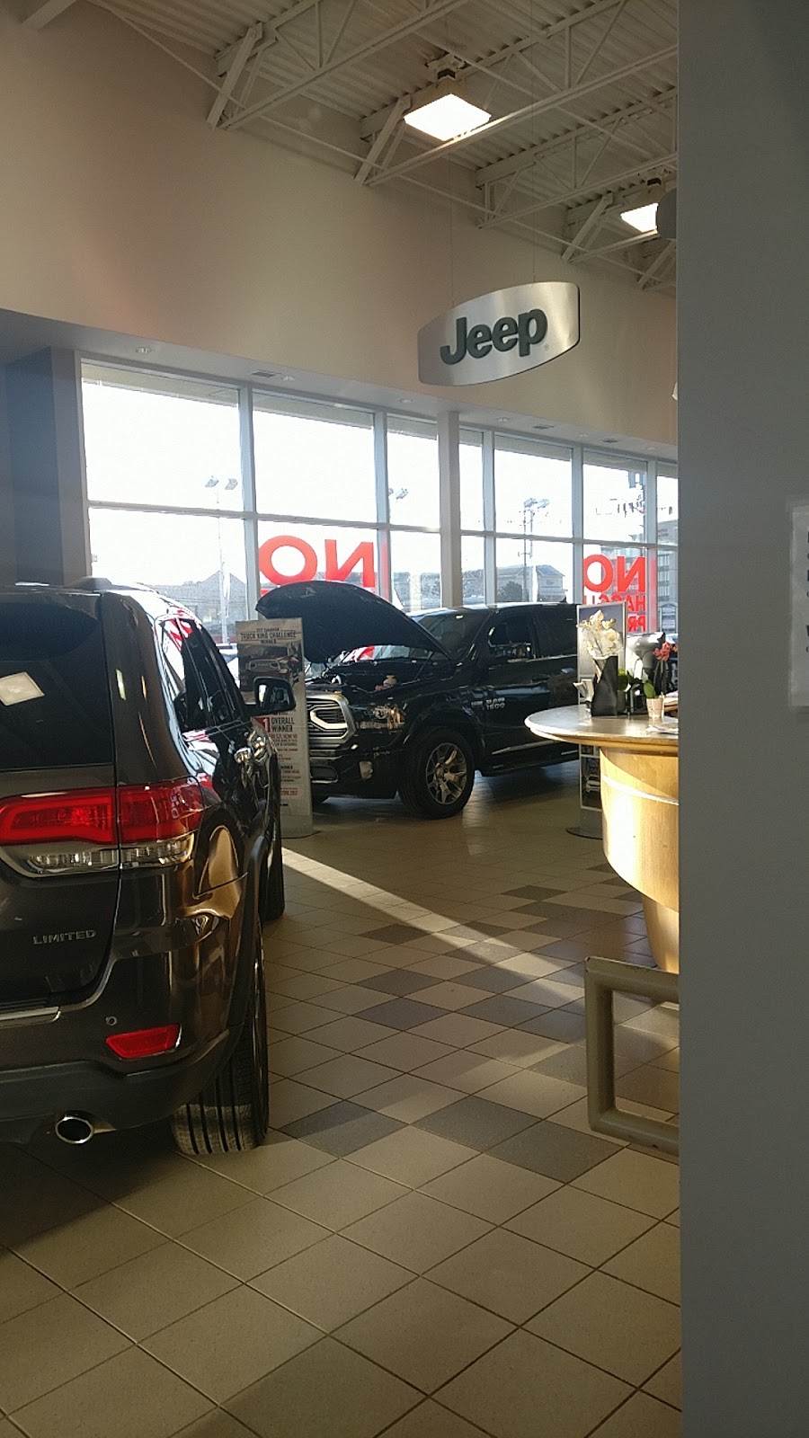 Woodbine Chrysler Ltd | 8280 Woodbine Ave, Markham, ON L3R 2N8, Canada | Phone: (888) 656-0343