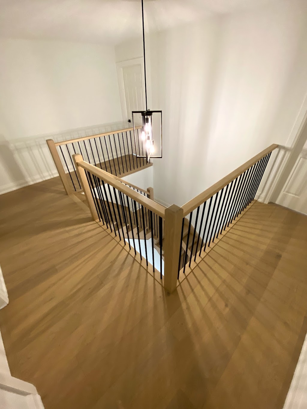 Ferreira Flooring | Garth and Stonechurch, Hamilton, ON L9C 7P1, Canada | Phone: (905) 518-2198