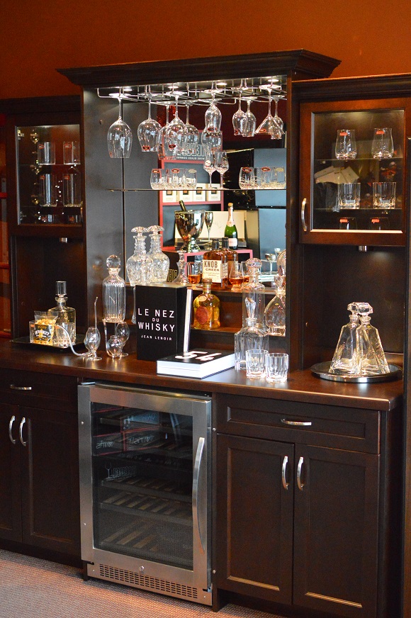 Yonge Street Winery | 14834 Yonge St, Aurora, ON L4G 1N2, Canada | Phone: (905) 841-5552
