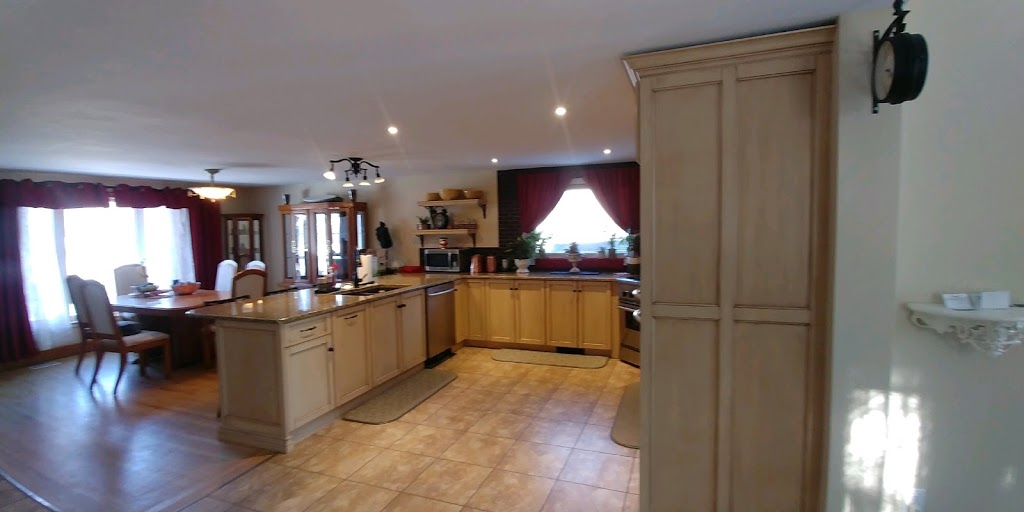 Handcrafted Kitchens | 22 Peel St, Brantford, ON N3S 5L6, Canada | Phone: (519) 757-1800