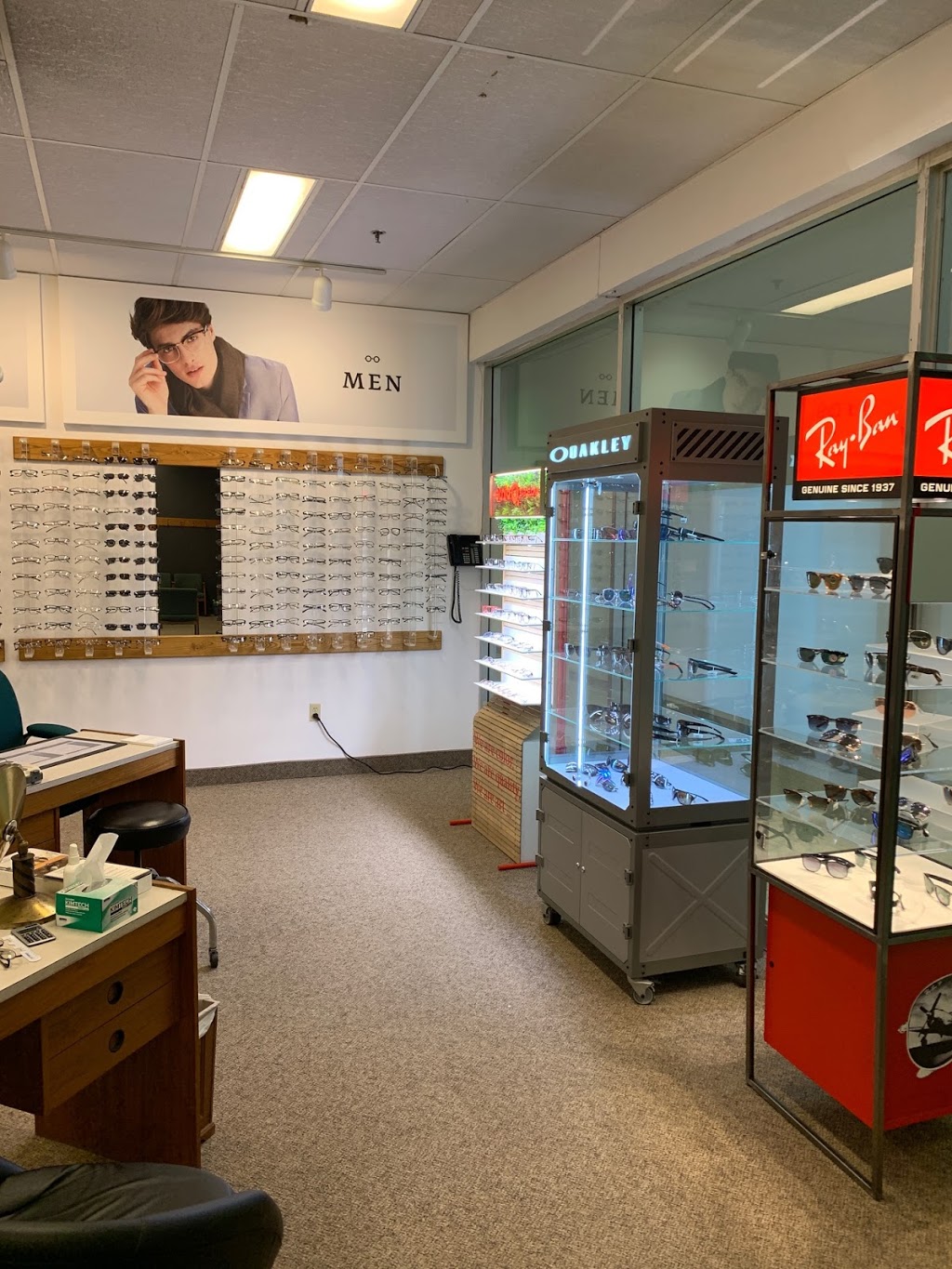 Hoover Optometry | 1300 Bath Rd, Kingston, ON K7M 4X4, Canada | Phone: (613) 546-6384