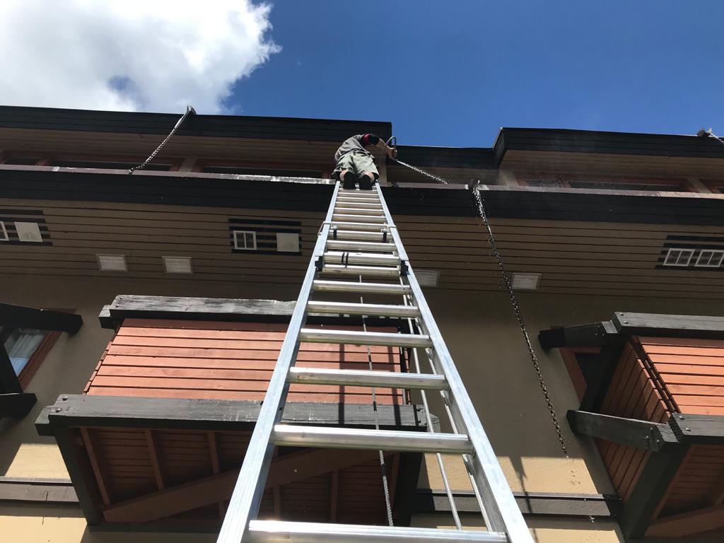 Pure View Window Cleaning | 8113 Cedar Springs Rd, Whistler, BC V8E 0G2, Canada | Phone: (778) 793-7873