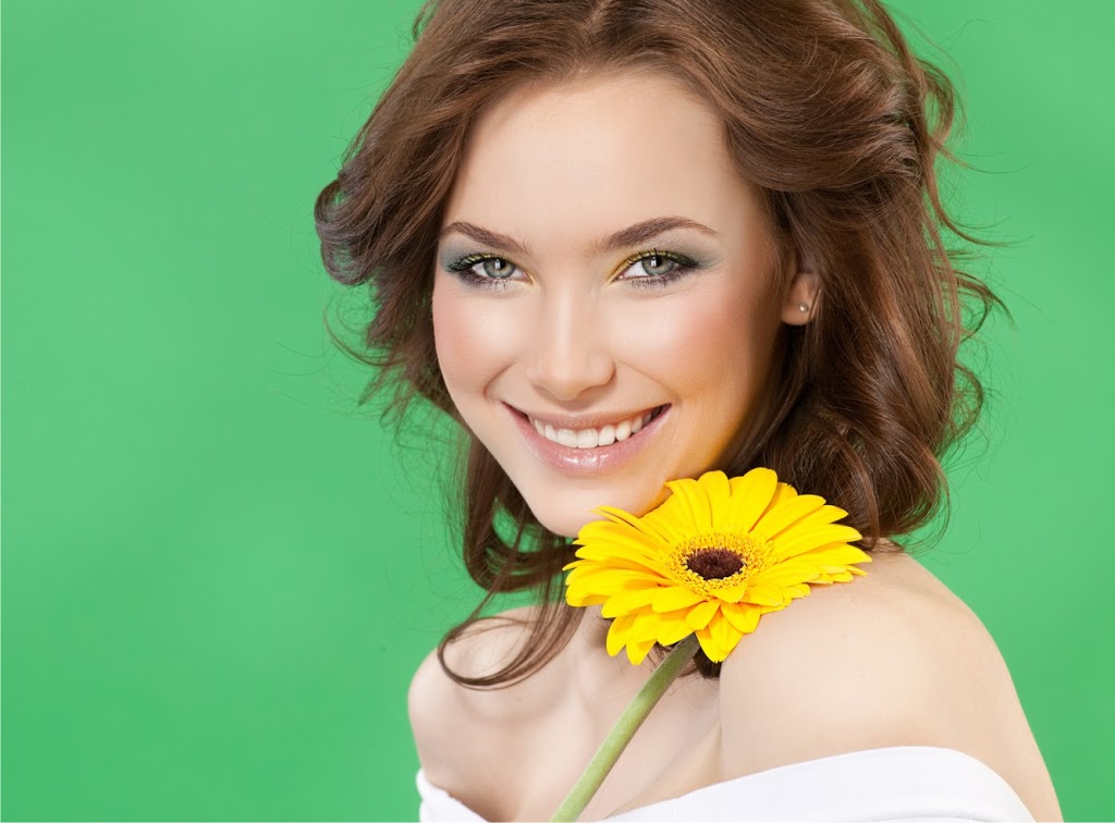 Nell Laser Clinic 4915 Bathurst St 212, North York, ON M2R 1X9, Canada