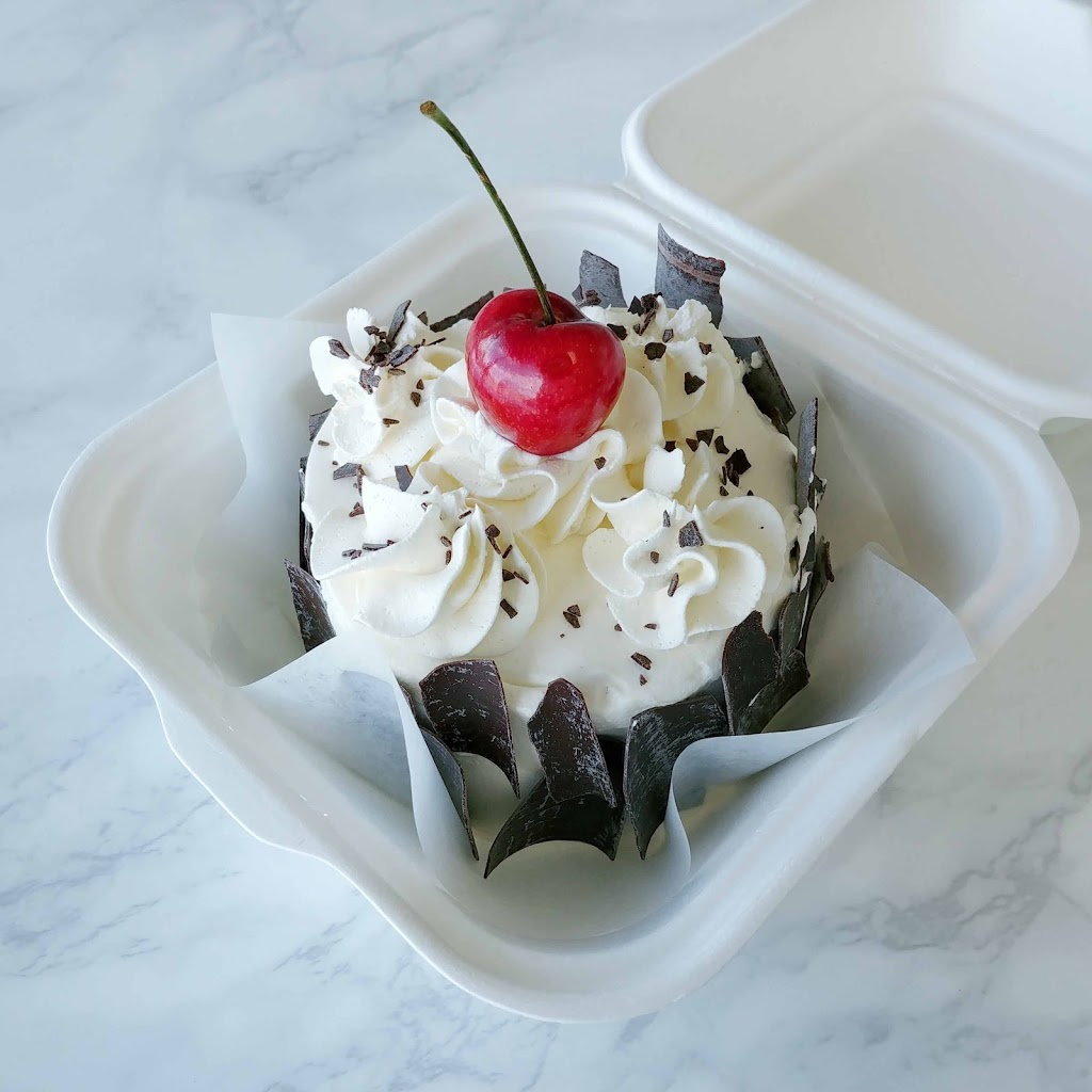 Blossom Cakery | 5677A Riverbend Rd NW, Edmonton, AB T6H 5K4, Canada | Phone: (780) 989-8889