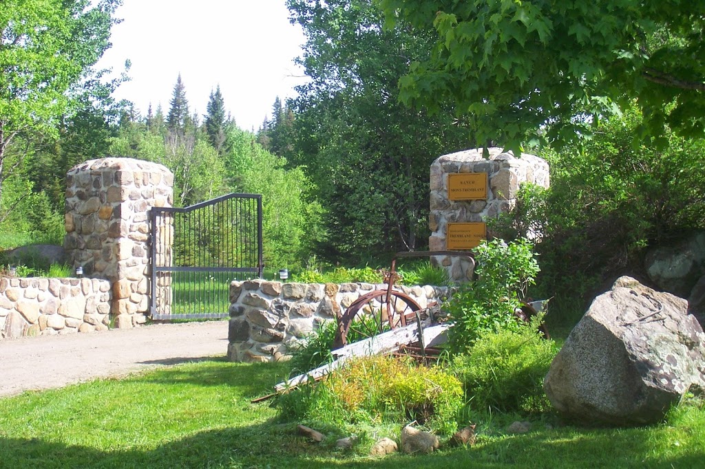 Ranch Mont-Tremblant | 710 Chemin de Val-des-Lacs, Val-des-Lacs, QC J0T 2P0, Canada | Phone: (438) 808-7143