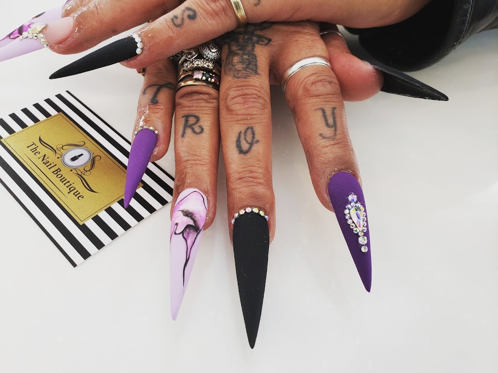 The Nail Boutique | 467 Wharncliffe Rd S a6, London, ON N6J 2M8, Canada | Phone: (519) 438-8886