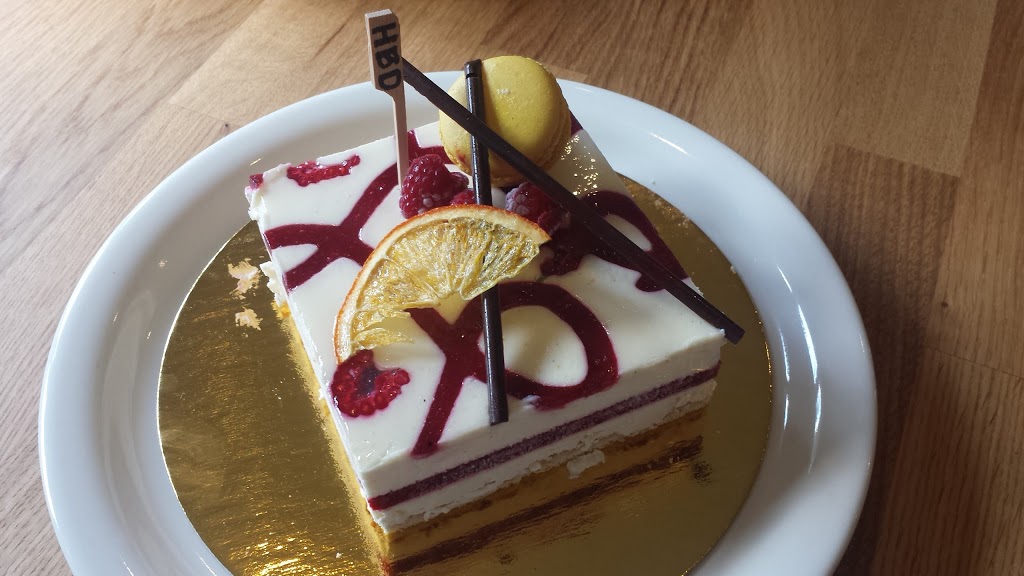 Francesca Italian Bakery & Delicatessen | 2 Invergordon Ave, Scarborough, ON M1S 2Y8, Canada | Phone: (416) 299-1174
