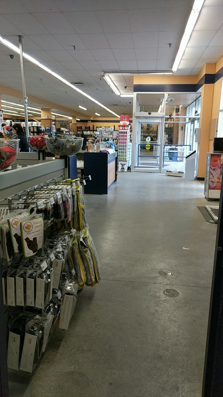 Mondou | 10400 Rue Renaude-Lapointe, Anjou, QC H1J 2V7, Canada | Phone: (514) 322-8645