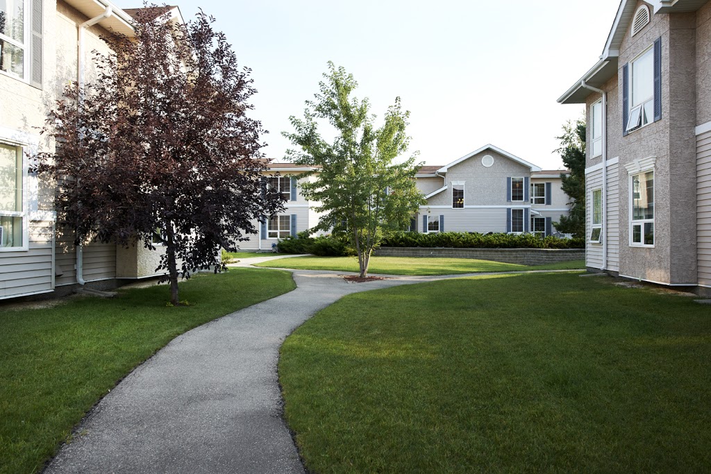 Revera The Rosewood | 857 Wilkes Ave, Winnipeg, MB R3P 2M2, Canada | Phone: (204) 487-9600