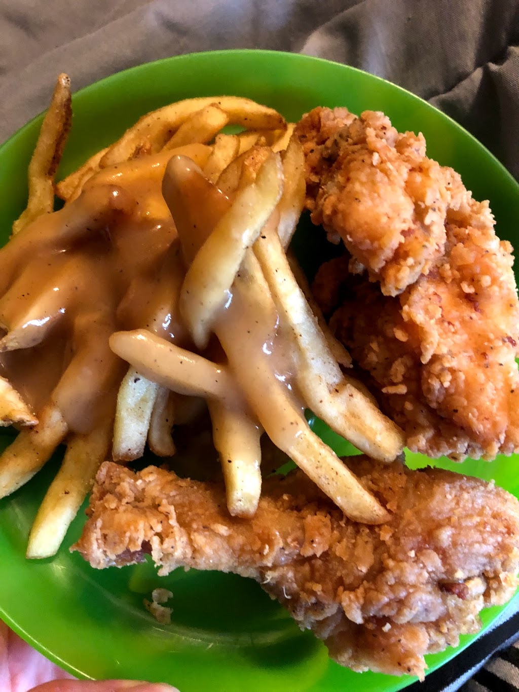 KFC | 63 Lindsay St S, Lindsay, ON K9V 2M1, Canada | Phone: (705) 324-4212
