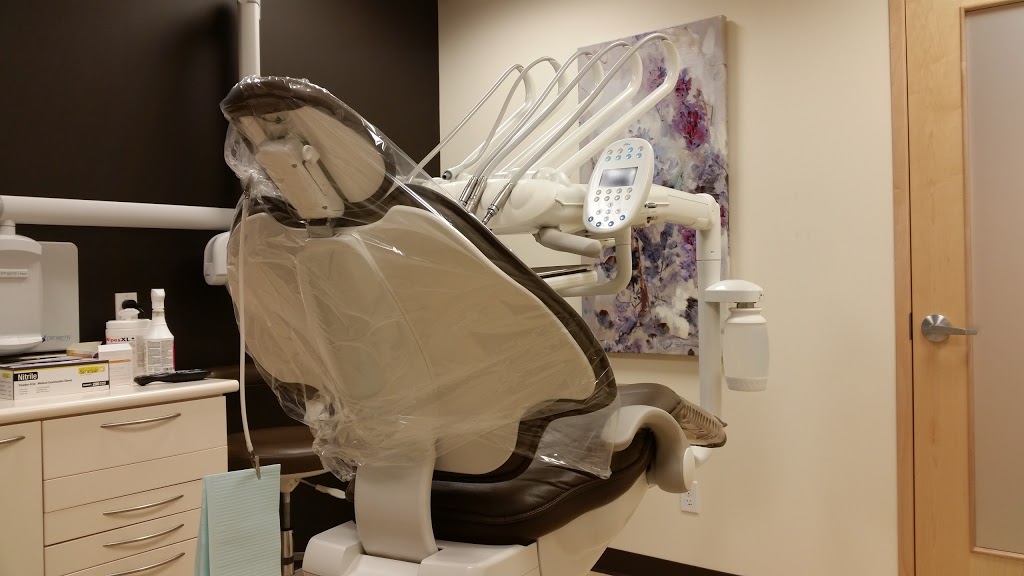 Brentwood Village Dental Clinic | 3630 Brentwood Rd NW #323, Calgary, AB T2L 1K8, Canada | Phone: (403) 210-5050