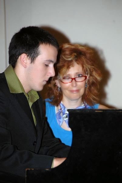 During Piano France Gregory | 30 Rue Davignon, Dollard-des-Ormeaux, QC H9B 2K1, Canada | Phone: (514) 400-7806