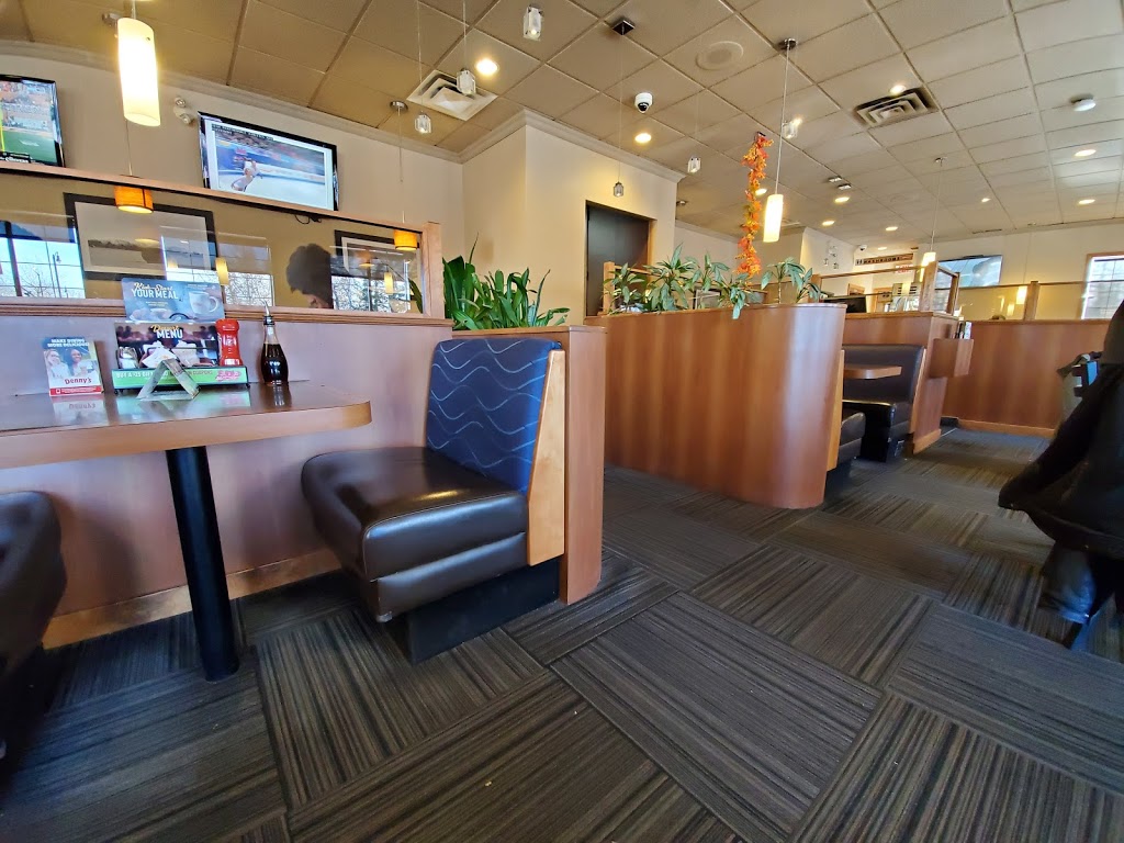 Dennys | 57 Riverside Gate, Okotoks, AB T1S 1B3, Canada | Phone: (403) 938-7580