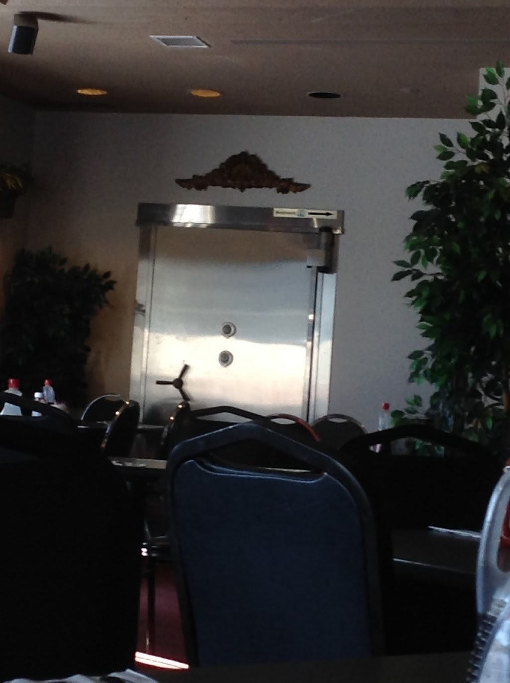 Phyls Family Restaurant | 930 Upper Paradise Rd, Hamilton, ON L9B 2N1, Canada | Phone: (905) 667-5334