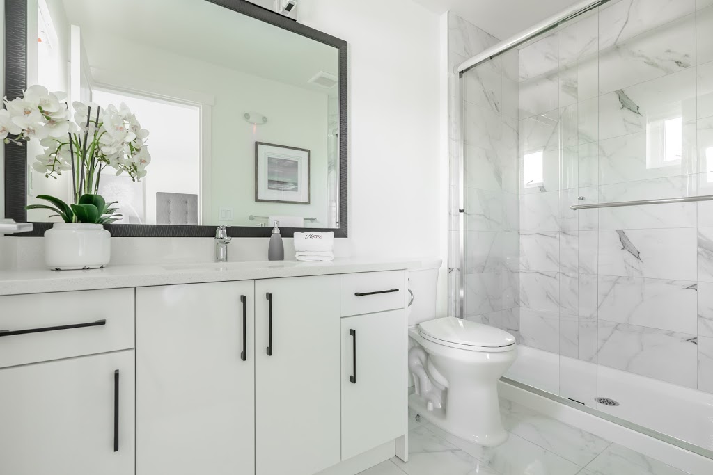 Lifemark Residences | 14022 60a Ave, Surrey, BC V3X 2N2, Canada | Phone: (604) 700-5761