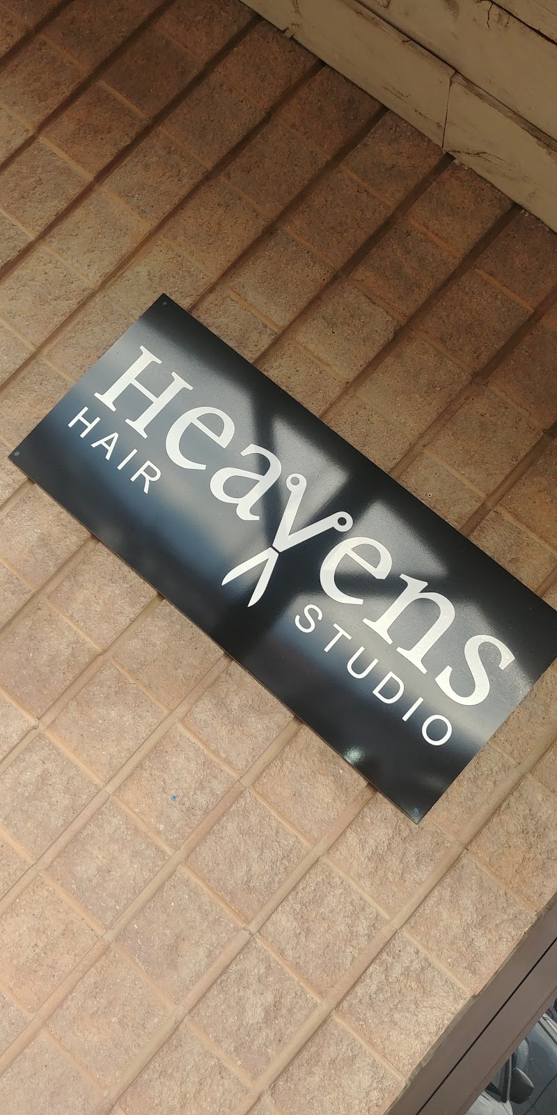 Heavens Hair Studio | hair care | 3860 Dominion Rd, Ridgeway, ON L0S 1N0, Canada | 9058945675 OR +1 905-894-5675