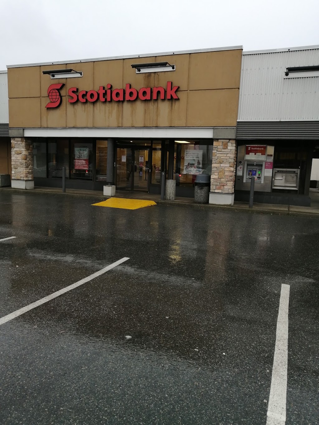 Scotiabank | 19989 96 Ave, Langley Twp, BC V1M 3C6, Canada | Phone: (604) 513-3275