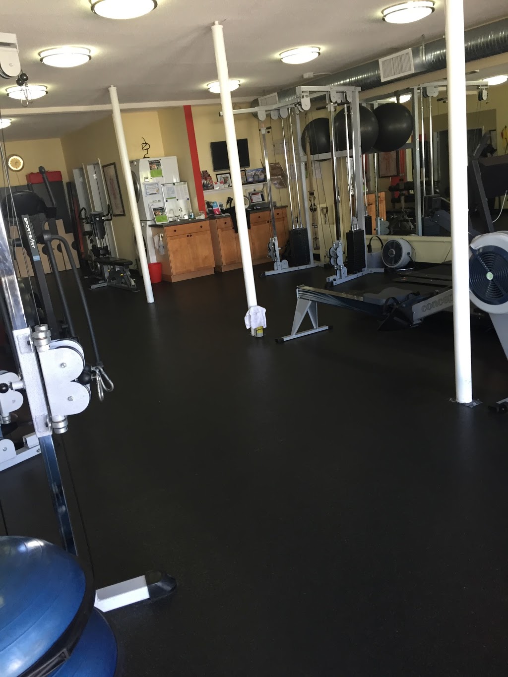 Feel Good Fitness | 3033 King George Blvd #24, Surrey, BC V4P 1B8, Canada | Phone: (604) 209-9937