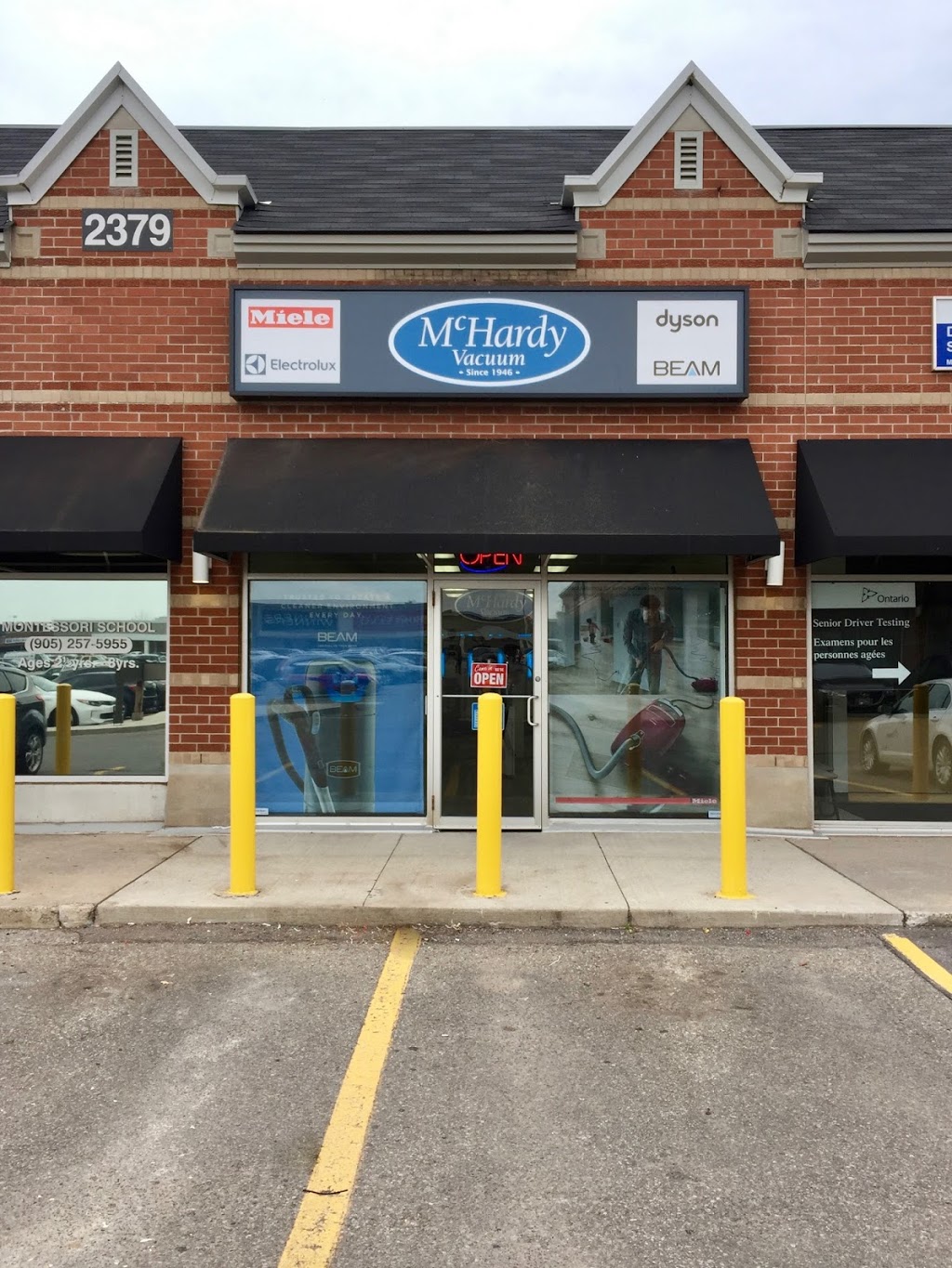 McHardy Vacuum | 2379 Trafalgar Rd, Oakville, ON L6H 6K7, Canada | Phone: (905) 257-6145