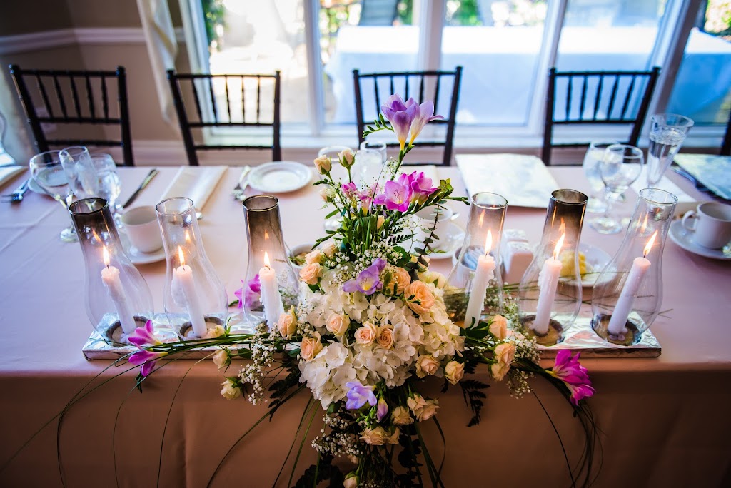Devine Wedding Design | 102 Wimpole St, Mitchell, ON N0K 1N0, Canada | Phone: (519) 348-4191