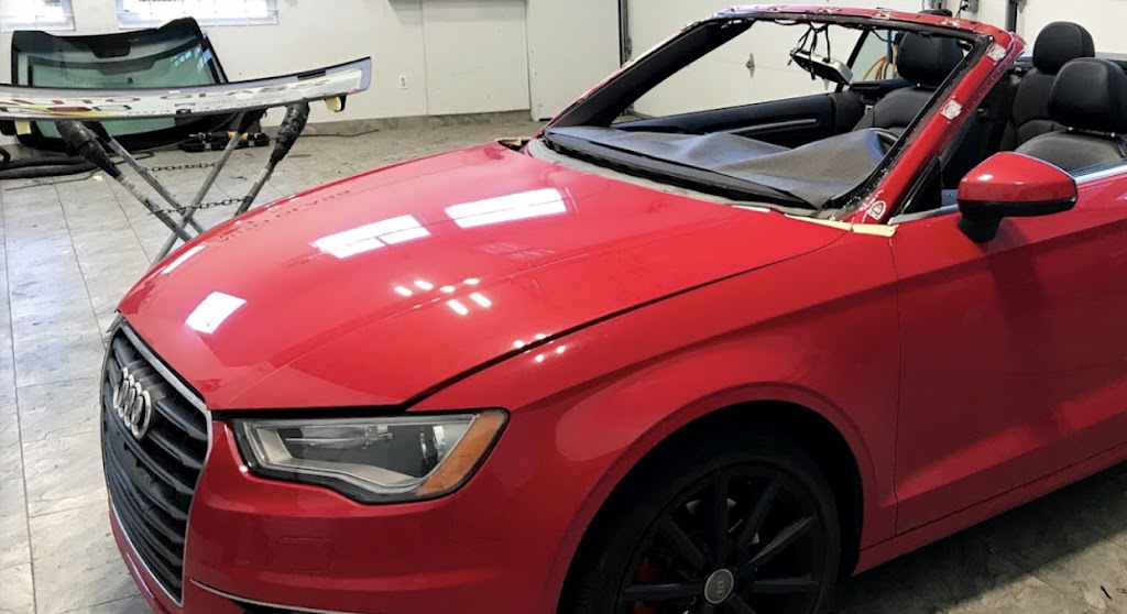 Maple Auto Glass | 3, 200 Memorial Ave unit#443, Orillia, ON L3V 5X6, Canada | Phone: (888) 746-2753