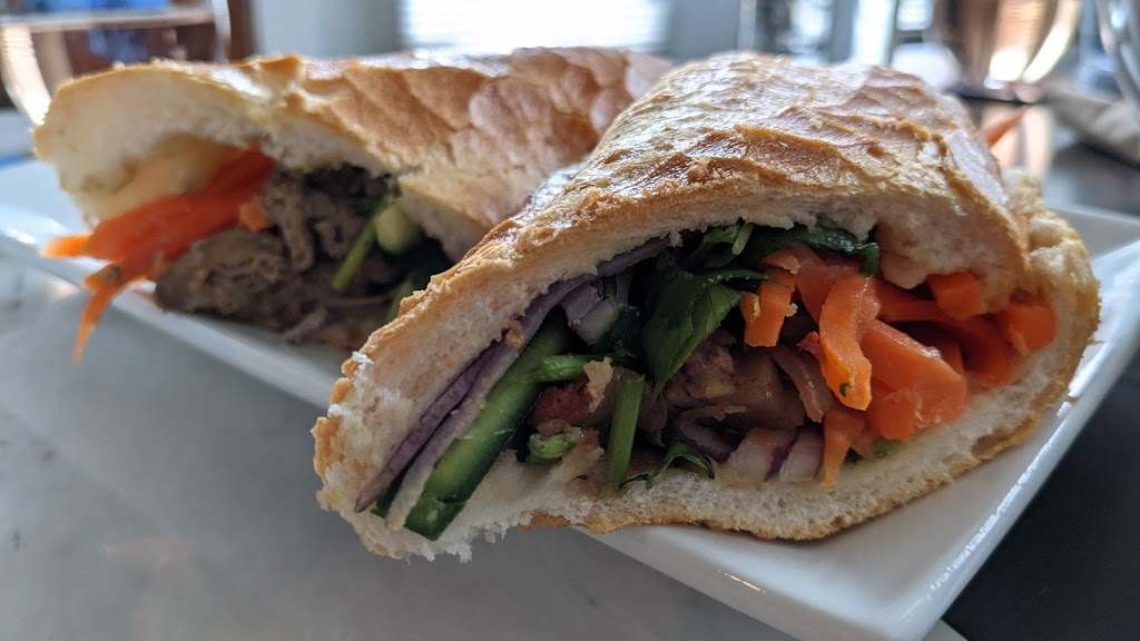 Viet Express | 4536 Rue Wellington, Verdun, QC H4G 1W7, Canada | Phone: (514) 903-9877