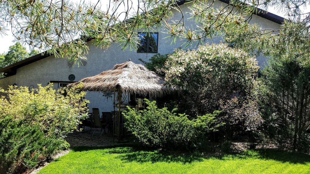 B-Say-Tah Point Bed & Breakfast | 86 SK-210, Fort QuAppelle, SK S0G 1S0, Canada | Phone: (306) 332-5988