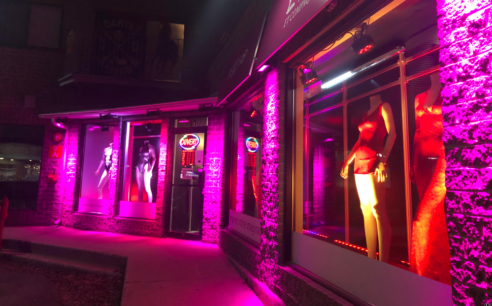 Eros Et Compagnie | 555 Boulevard des Bois Francs S, Victoriaville, QC G6P 5X6, Canada | Phone: (819) 260-1336