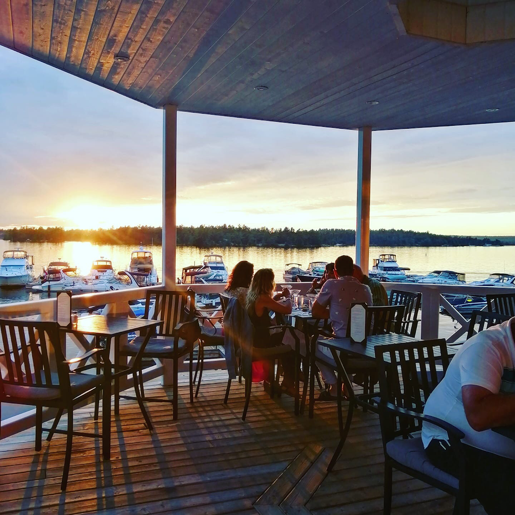 Hobarts Lighthouse | 2281 McCrackens Landing Rd, Lakefield, ON K0L 2H0, Canada | Phone: (705) 652-0557