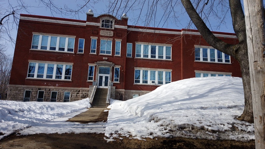 Pavillon Sacré-Coeur | 245 Rue Loranger, Trois-Rivières, QC G8T 3V2, Canada | Phone: (819) 376-3656