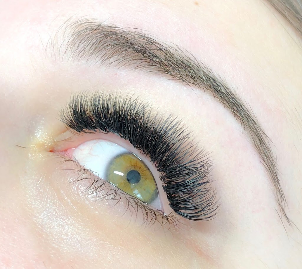 The Beauty & Brow Bar | 1290 Maple Ave, Windsor, ON N9J 0B3, Canada | Phone: (519) 903-1231