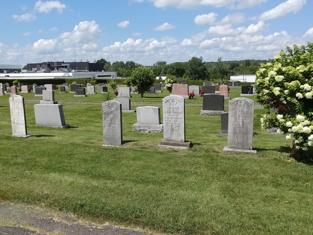 cimetiere de valcourt - Valcourt, QC J0E 2L0, Canada