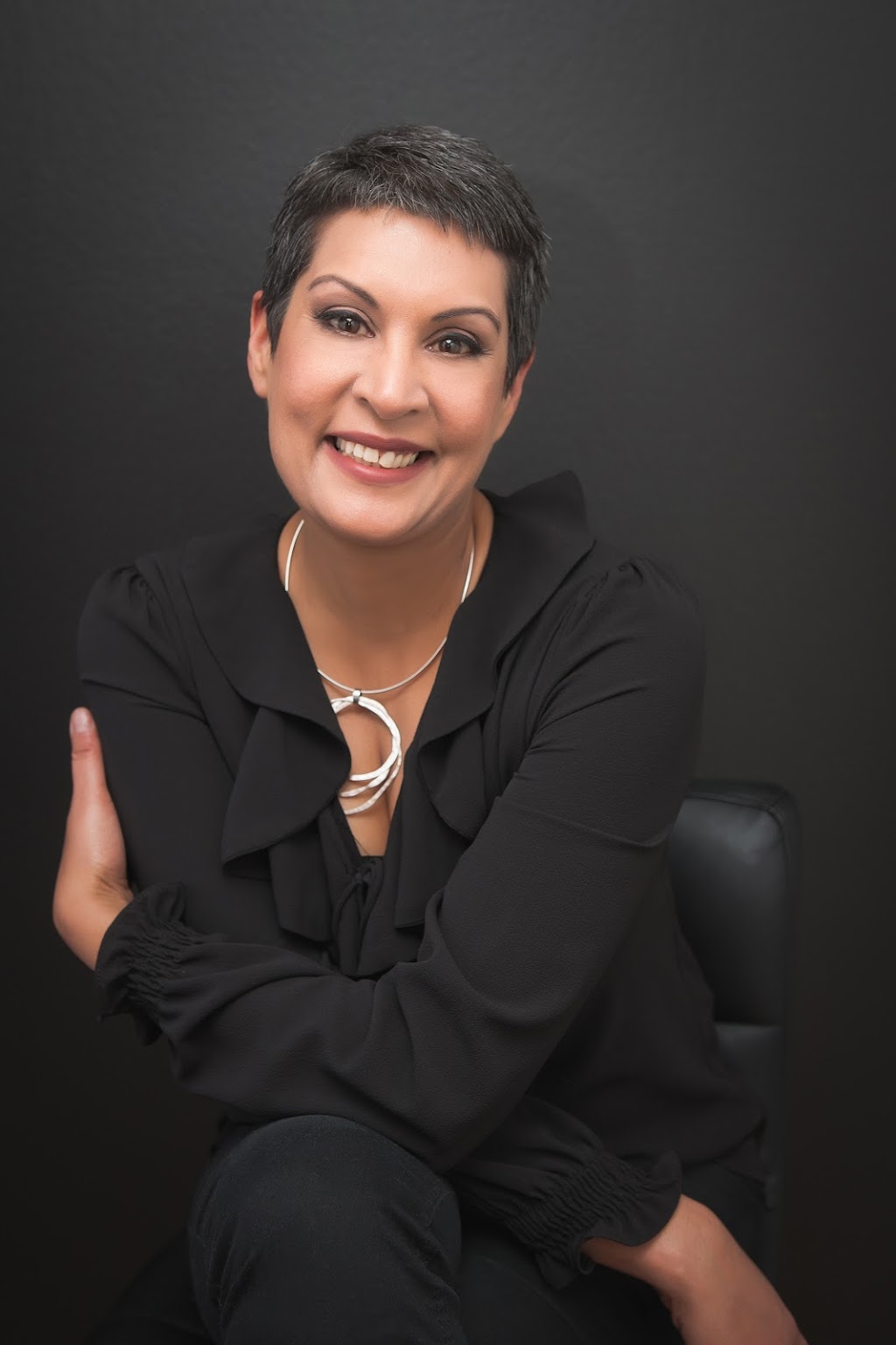 Amina Mohamed Photography | 61 Highland Ave, Newmarket, ON L3Y 3H9, Canada | Phone: (416) 697-5443