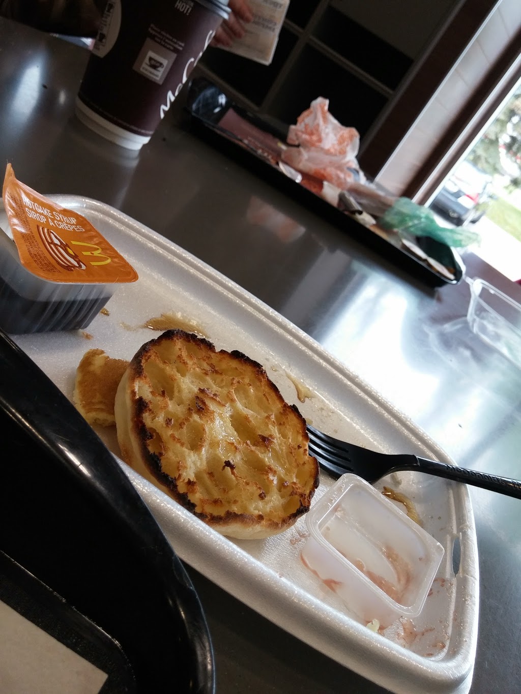 McDonalds | 1500 Upper Middle Rd W, Oakville, ON L6M 3G3, Canada | Phone: (905) 847-6236