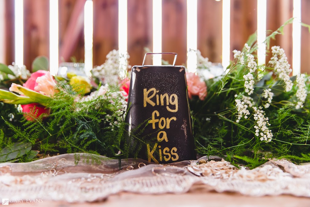 A Perfect Day Wedding and Event Barn | Park Ave, Cambridge, ON N1S 2S3, Canada | Phone: (226) 600-5833