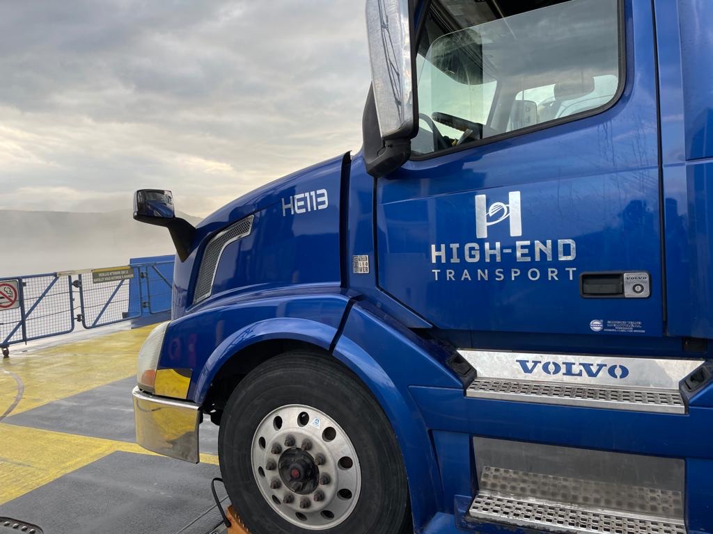 Highend transport | Ave Pacifique, Lachine, QC H8S, Canada | Phone: (514) 758-9710