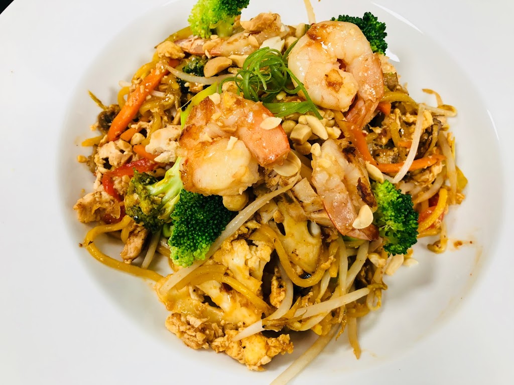 Polos Social Lounge | 950 Emerald Dr, Sherwood Park, AB T8H 0W6, Canada | Phone: (780) 570-1550