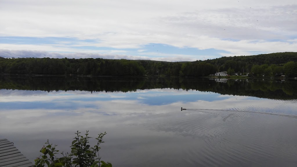 Plage municipale P. E. Perreault | Rue du Lac, Marbleton, QC J0B 2L0, Canada | Phone: (819) 887-1116