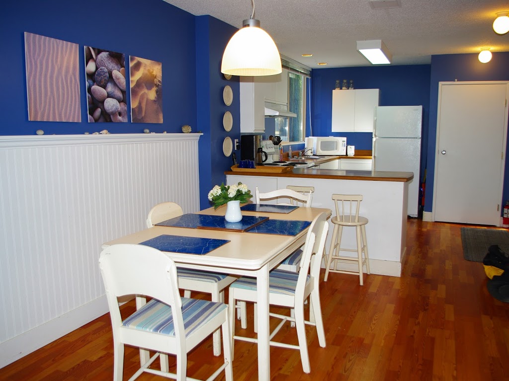 By the Sea Vacations | 3600 Yellow Point Rd #125, Ladysmith, BC V9G 1E8, Canada | Phone: (604) 897-1725