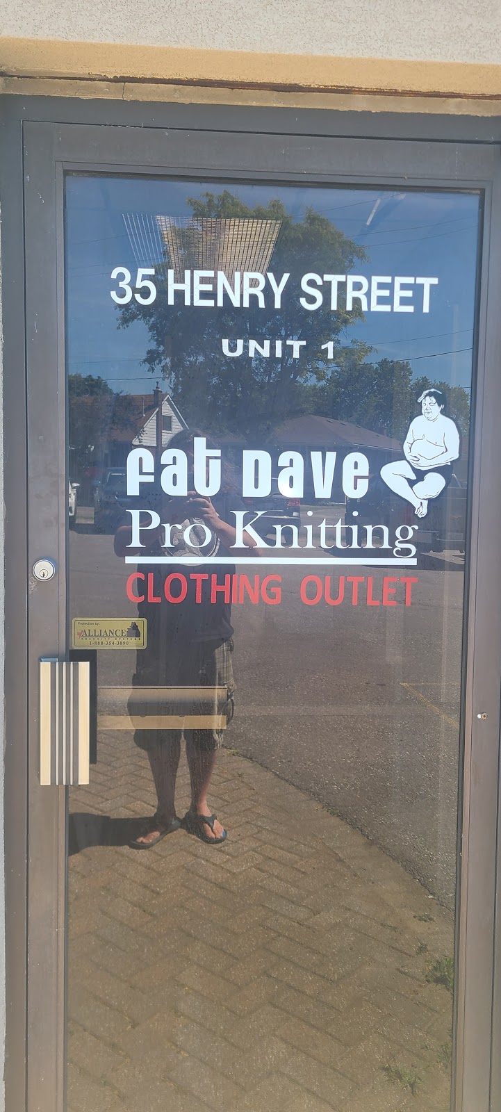 Fat Dave | 35 Henry St Unit 1, Brantford, ON N3R 1Z9, Canada | Phone: (519) 750-0584