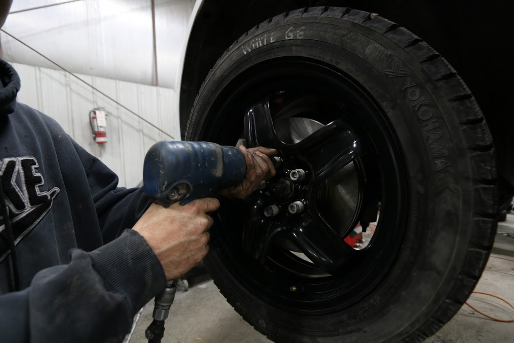 Vernaus Auto Body LTD. | 160 Higgins Ave, Winnipeg, MB R3B 0B8, Canada | Phone: (204) 982-4540